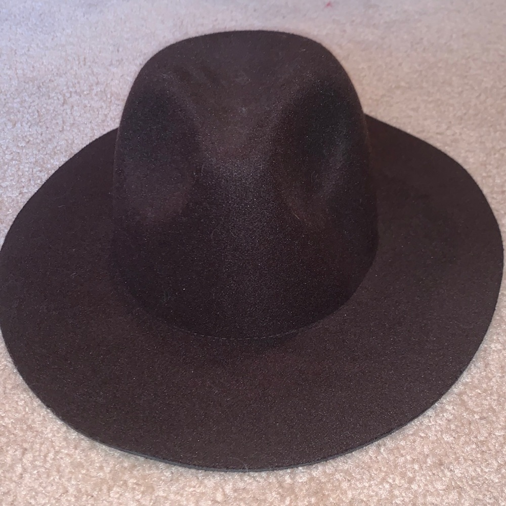 Brown cowgirl hat 🤠
